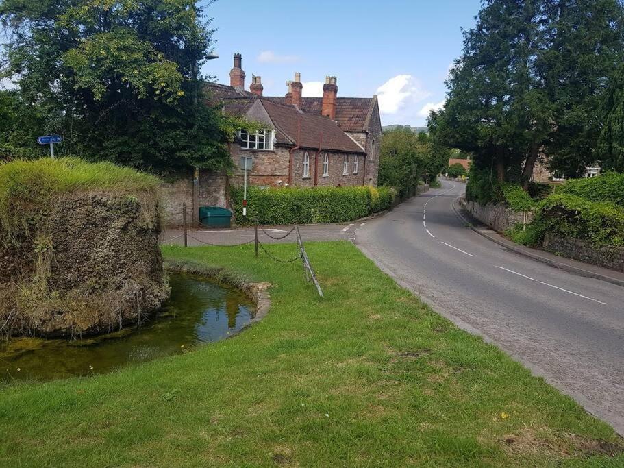 Cosy Studio Retreat In Wells, Somerset Экстерьер фото
